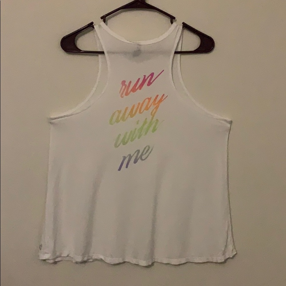 Beaty Johnson Active Top